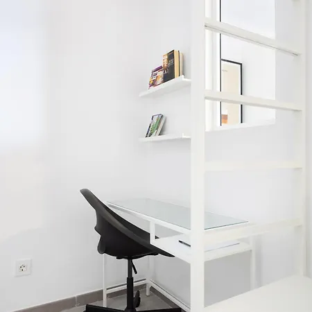 Apartament Minimalist La Pecera *