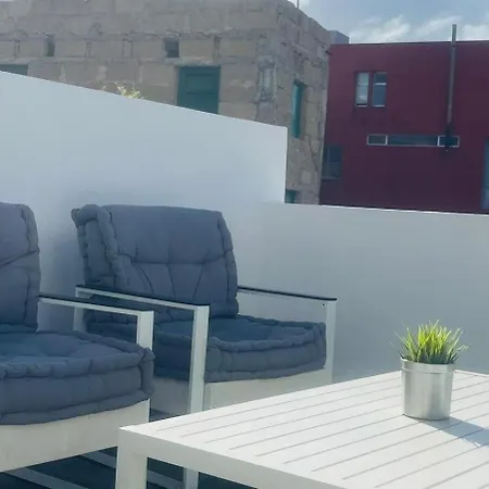 Apartament Minimalist La Pecera *