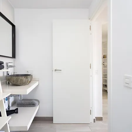 Minimalist La Pecera Apartament *