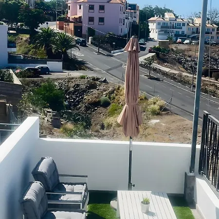 Apartament Minimalist La Pecera *