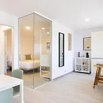 Minimalist La Pecera شقة