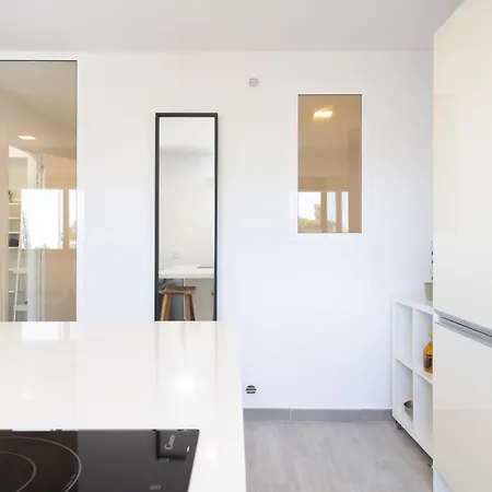 Minimalist La Pecera * أذيخي